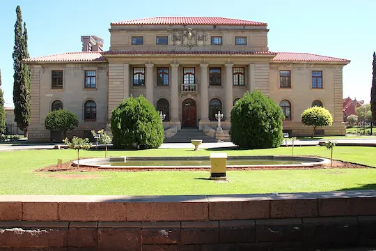 Bloemfontein: Discover South Africa's City of Roses and Judicial Capital